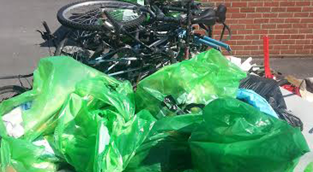 Rubbish from litterpick