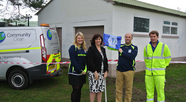 Vanessa Ricketts (second from left) with Community Clean (L- R) Sharon Parker, MD Andy Izzard and Kevin Crabb