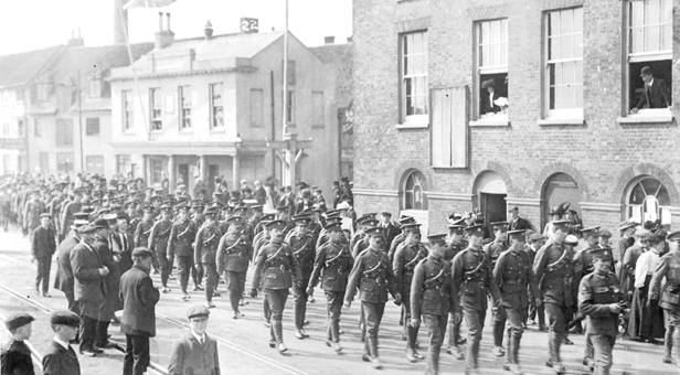 WW1 soldiers parading along Poole Quay (picture courtesy of Poole Museum)