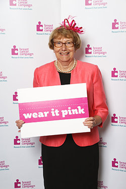 Annette wearing pink in parliament