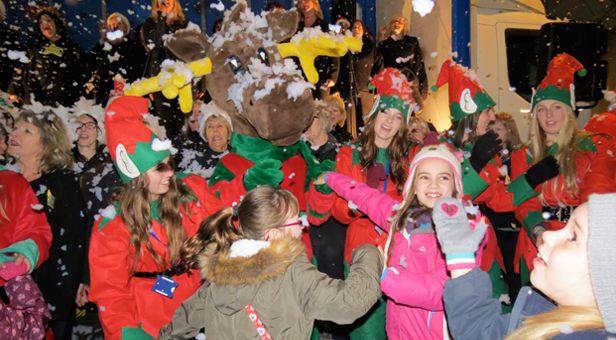 Ringwood-Christmas-Lights-Switch-on