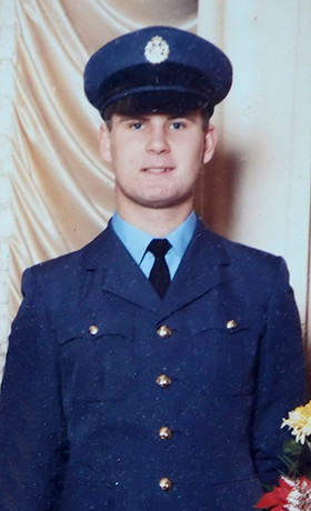 1983-Steve-RAF-Recruit