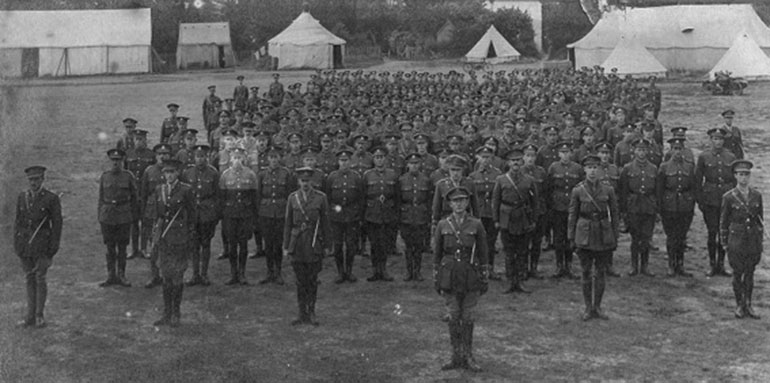 Cyril with fellow tank crews in 1916