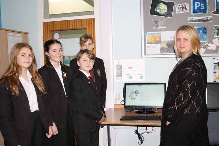 Keeping younger people safe online