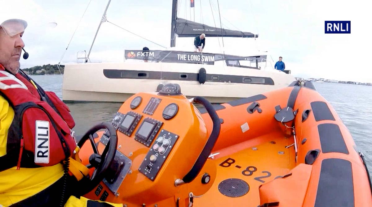 Poole lifeboat launched after 46 foot yacht hits chain ferry