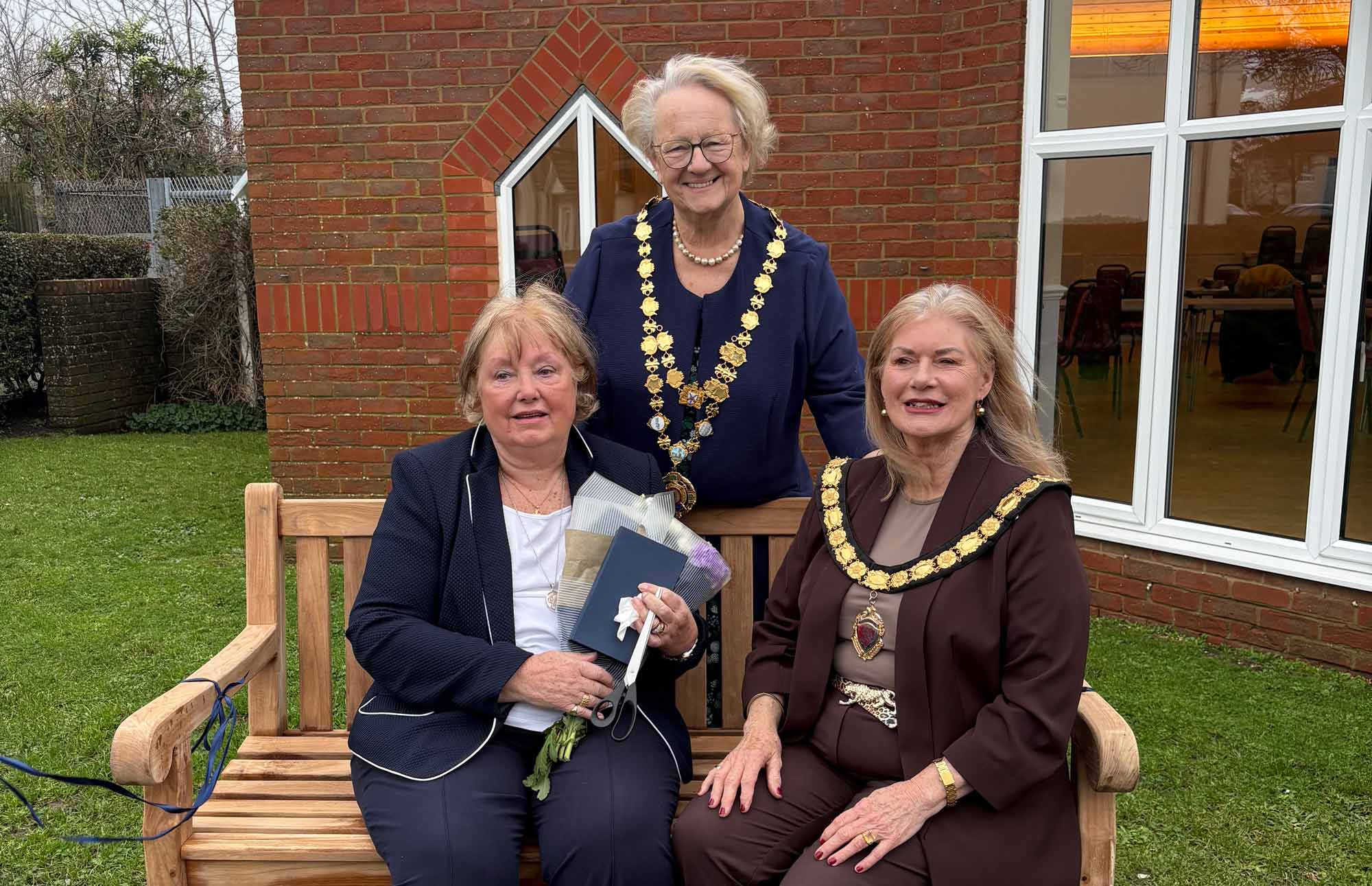 L–R: Cynthia Moss, the Mayor of Christchurch, Cllr Vivienne Charrett, and Chair of BCP Council, Cllr Lesley Dedman